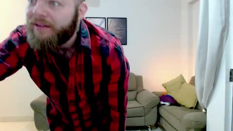 Snapshot of hornyhairy_bi chatting on 09/30/25, 01:43 Harry online show from 09/30/25, 01:43