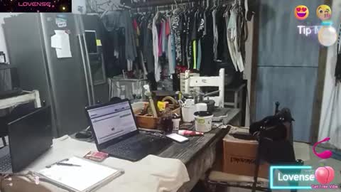 Nix  D online show from 10/26/25, 06:14