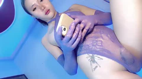 hornykylie047 online show from 12/01/25, 11:43