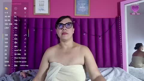 Natasha  online show from 02/06/26, 06:33