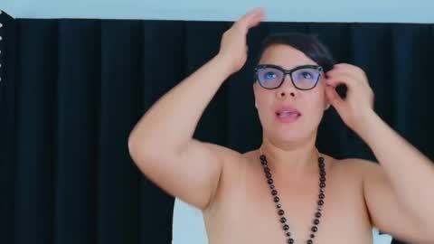 Natasha  online show from 04/17/26, 07:06