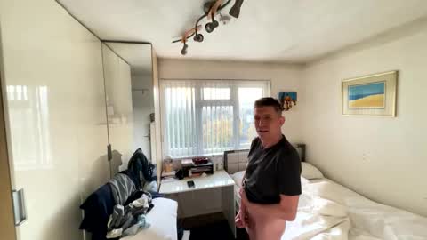 Hornylondon online show from 10/27/25, 07:12