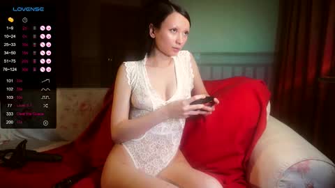 Snapshot of hornymoon666 chatting on 10/11/25, 08:07 Hornymoon Moona online show from 10/11/25, 08:07