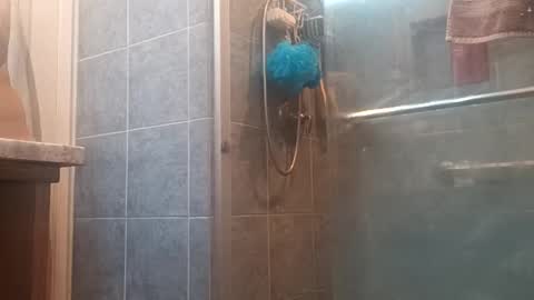 Snapshot of hornysaint310 chatting on 02/02/25, 08:35 hornysaint310 online show from 02/02/25, 08:35