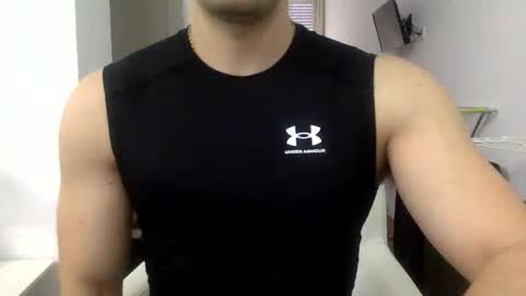 hornyspaniard93 online show from 01/09/26, 03:37