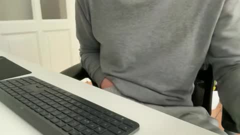 Steve online show from 10/09/25, 07:17