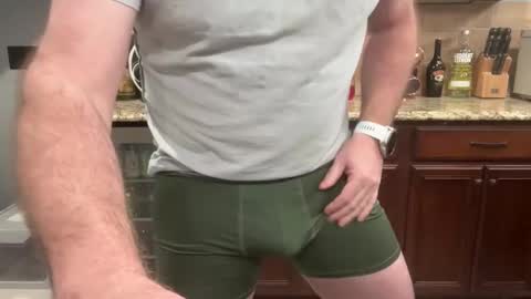 Snapshot of hornyusa13 chatting on 02/11/26, 04:23 hornyusa13 online show from 02/11/26, 04:23