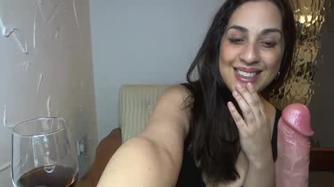 Snapshot of hornywifebbw chatting on 02/09/25, 02:17 Mary Coelho online show from 02/09/25, 02:17