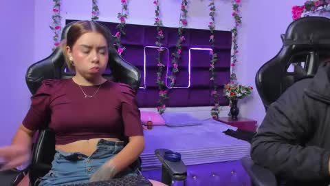 hornyy mom online show from 10/21/25, 02:29