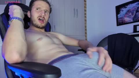 horse_man2 online show from 09/20/25, 01:50