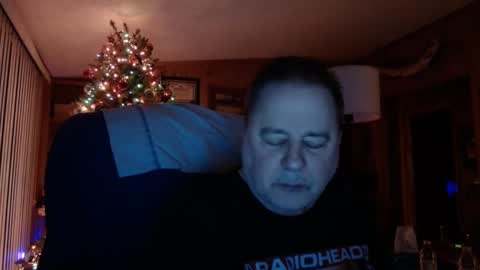 Snapshot of horsebigballs chatting on 01/17/25, 08:24 horsebigballs online show from 01/17/25, 08:24