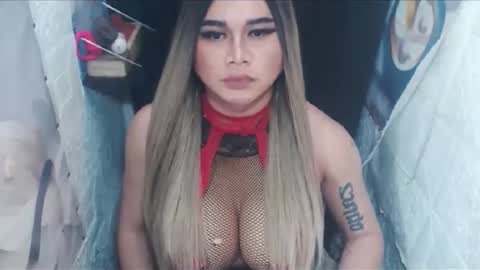 Snapshot of hosersecockselfsucker chatting on 01/16/26, 02:26 YOUR MAJESTY LUCY PEARL online show from 01/16/26, 02:26