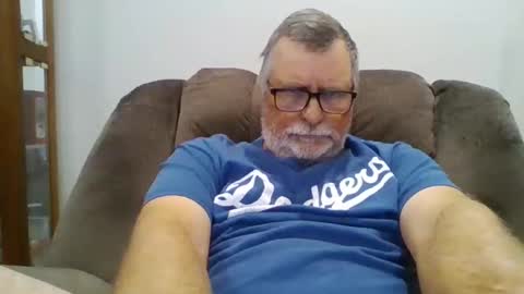 Snapshot of hot4tightholes chatting on 12/22/25, 03:20 hot4tightholes online show from 12/22/25, 03:20