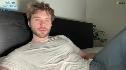 Snapshot of hot8pack01 chatting on 01/17/25, 09:28 Edward aka Wolf online show from 01/17/25, 09:28