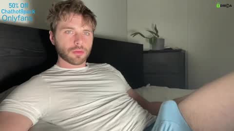 Snapshot of hot8pack01 chatting on 03/03/25, 03:19 Edward aka Wolf online show from 03/03/25, 03:19