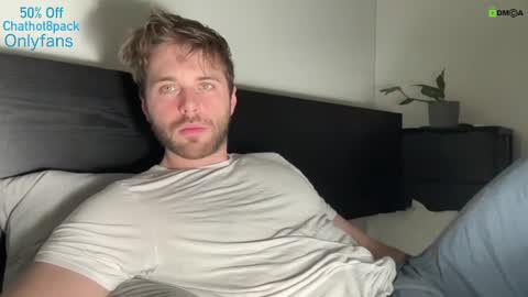 Snapshot of hot8pack01 chatting on 03/03/25, 09:59 Edward aka Wolf online show from 03/03/25, 09:59