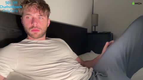 Snapshot of hot8pack01 chatting on 09/15/25, 01:27 Edward aka Wolf online show from 09/15/25, 01:27