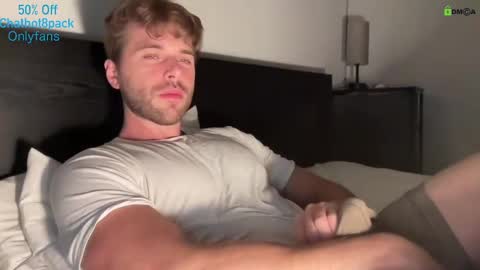 Snapshot of hot8pack01 chatting on 10/03/25, 05:26 Edward aka Wolf online show from 10/03/25, 05:26