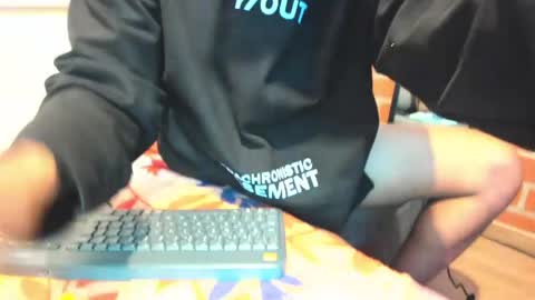 hot__boy777 online show from 04/22/26, 04:26