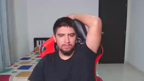 Snapshot of hot__husbands chatting on 02/19/25, 01:08 hot__husbands online show from 02/19/25, 01:08