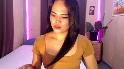 Snapshot of hot_babe0802 chatting on 08/02/26, 12:31 HANNA online show from 08/02/26, 12:31