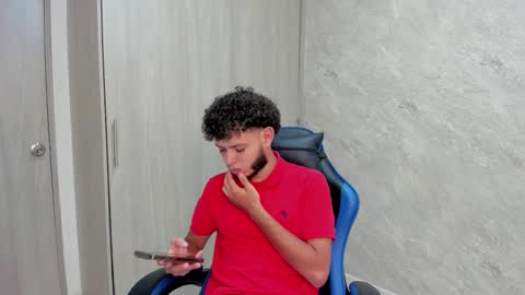 hot bad boy69 online show from 03/25/26, 07:20