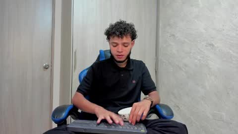 hot bad boy69 online show from 04/06/26, 10:33