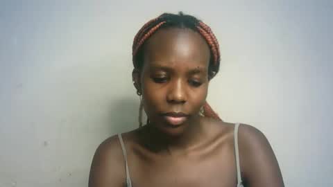 Snapshot of hot_berry2003 chatting on 01/24/25, 11:12 Millie online show from 01/24/25, 11:12