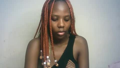 Snapshot of hot_berry2003 chatting on 01/28/25, 01:59 Millie online show from 01/28/25, 01:59