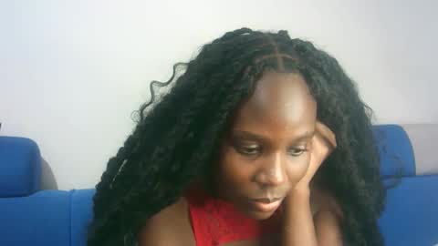 Snapshot of hot_berry2003 chatting on 09/10/25, 10:21 Millie online show from 09/10/25, 10:21