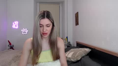 Snapshot of hot_berry69 chatting on 01/17/25, 10:34 Dashka online show from 01/17/25, 10:34