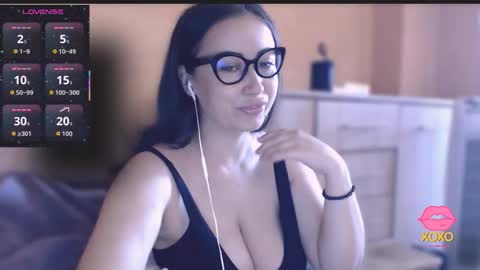 v     online show from 09/25/25, 10:41