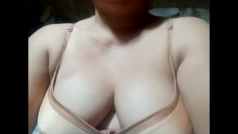 Snapshot of hot_boobs21 chatting on 12/02/24, 09:28 hot_boobs21 online show from 12/02/24, 09:28