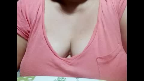 Snapshot of hot_boobs21 chatting on 12/12/24, 11:40 hot_boobs21 online show from 12/12/24, 11:40