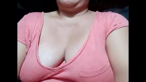Snapshot of hot_boobs21 chatting on 01/26/25, 11:06 hot_boobs21 online show from 01/26/25, 11:06