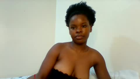 Snapshot of hot_cammy08 chatting on 06/18/26, 01:06 sweet cammy online show from 06/18/26, 01:06