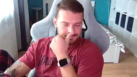 hot_cap_77 online show from 10/27/25, 12:53