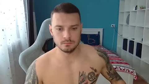 hot_cap_77 online show from 12/15/25, 11:47