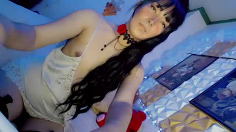 its me CLAUDIA online show from 03/06/25, 01:37