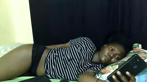 Milly online show from 09/28/25, 07:47