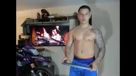 Snapshot of hot_diamond_boy97 chatting on 04/21/26, 03:24 junior online show from 04/21/26, 03:24