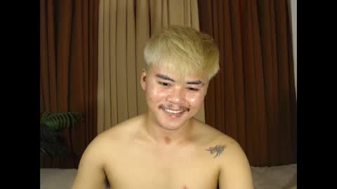 hot_emmanuel online show from 04/11/26, 08:40