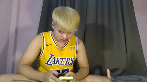 hot_emmanuel online show from 04/12/26, 11:04