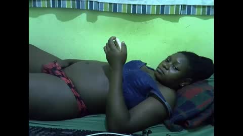 Snapshot of hot_girlly chatting on 03/17/26, 07:06 hot_girlly online show from 03/17/26, 07:06