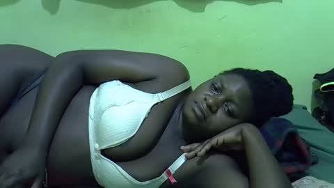 Snapshot of hot_girlly chatting on 03/23/26, 05:39 hot_girlly online show from 03/23/26, 05:39