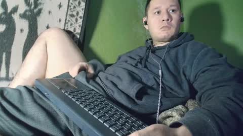 hot_guy36 online show from 02/03/26, 03:15