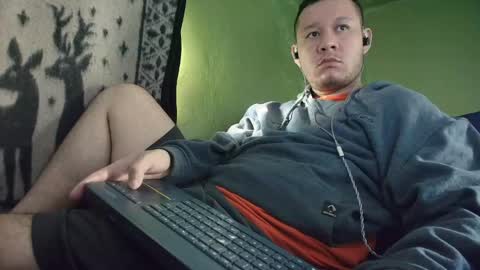 hot_guy36 online show from 04/12/26, 02:11