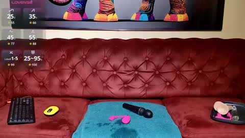 Snapshot of hot_hayde chatting on 05/30/26, 06:43 Aly online show from 05/30/26, 06:43