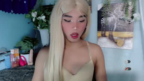 Khianna online show from 04/16/26, 09:39