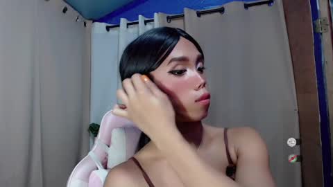 Snapshot of hot_khianna chatting on 05/11/26, 04:15 Khianna online show from 05/11/26, 04:15